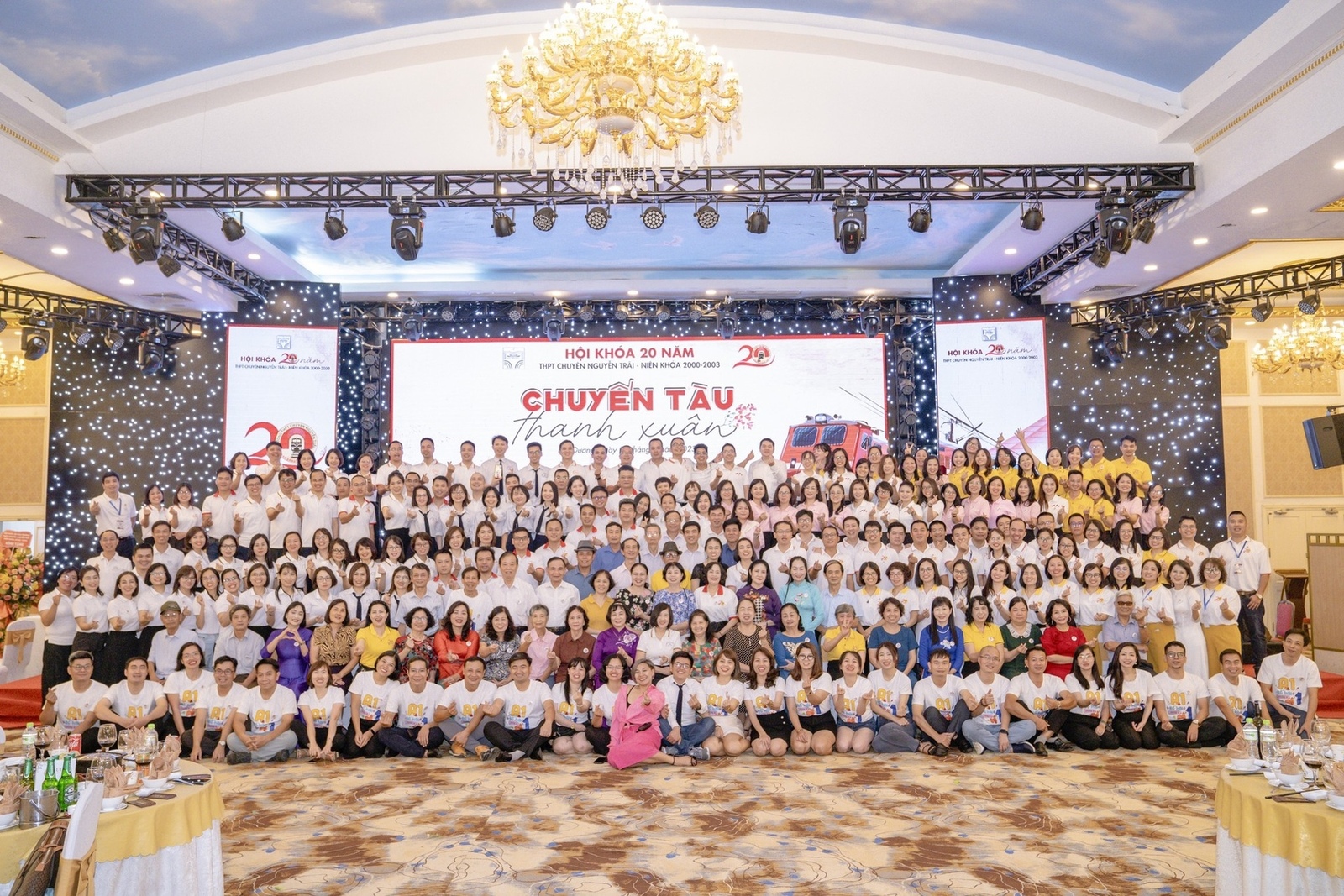 Hội khoá "Chuyến tàu thanh xuân" kỷ niệm 20 năm ra trường của cựu học sinh khoá 2000-2003